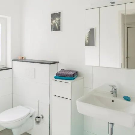 Simplistic Holiday In With Balcony Apartment *